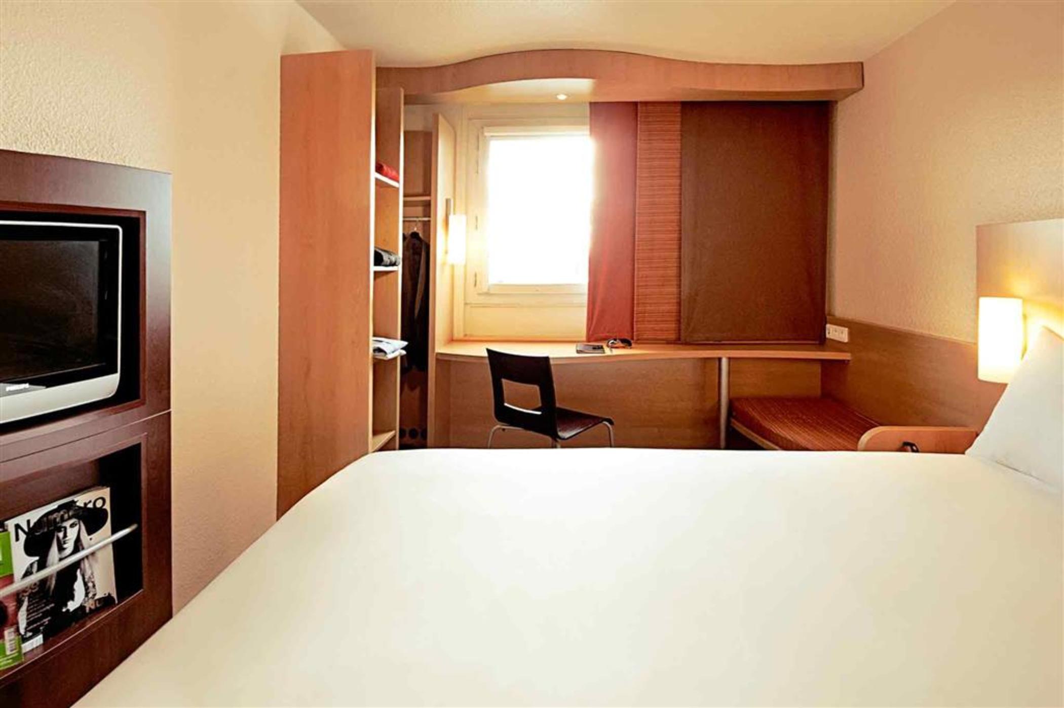 Ibis Madrid Calle Alcala Exterior photo
