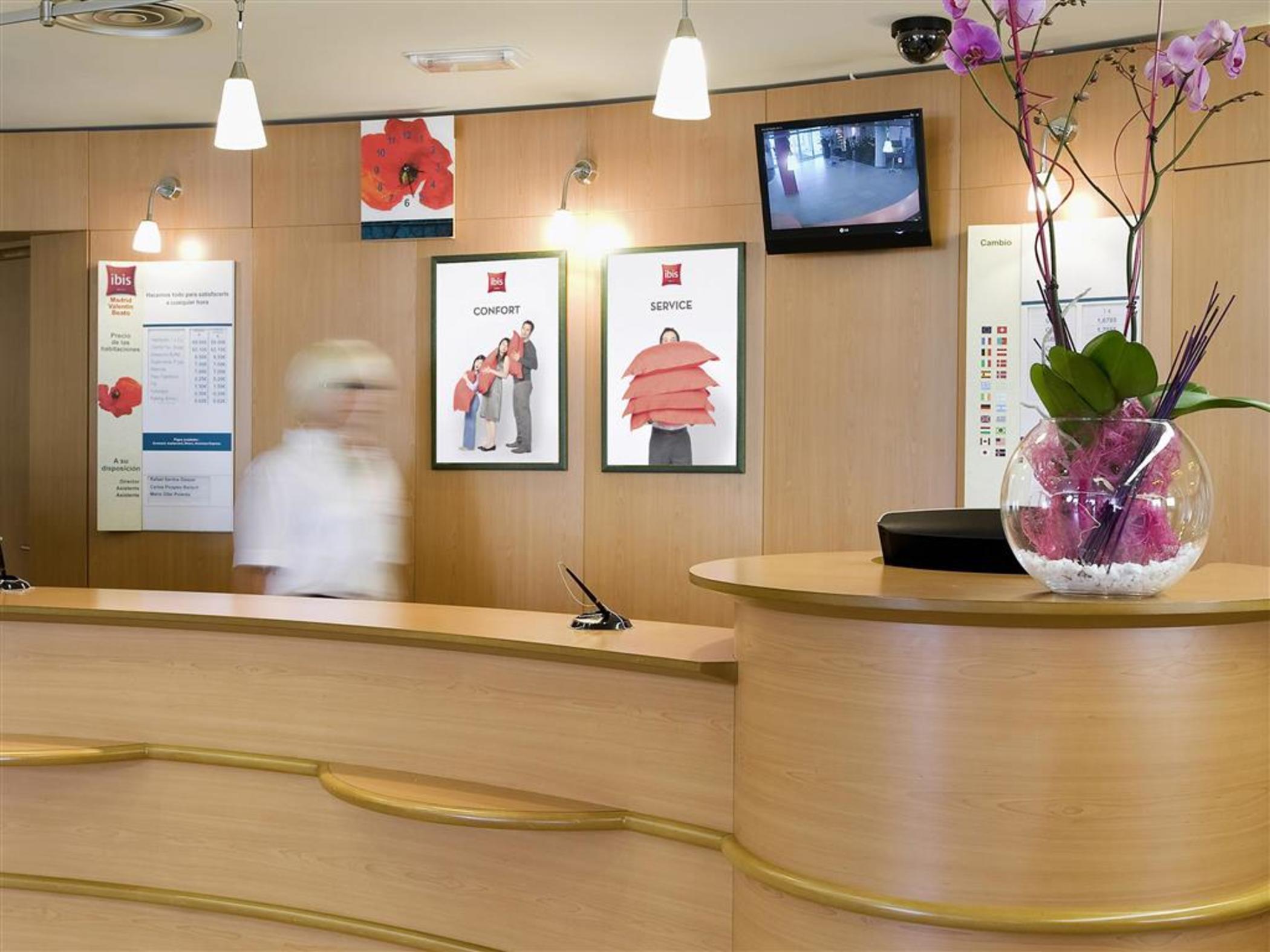 Ibis Madrid Calle Alcala Exterior photo