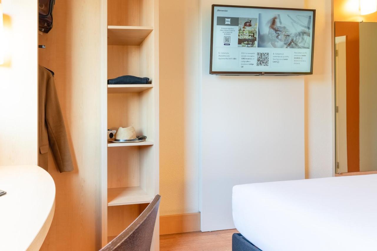 Ibis Madrid Calle Alcala Exterior photo