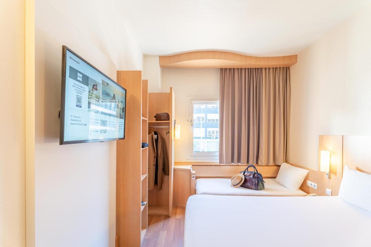 Ibis Madrid Calle Alcala Exterior photo